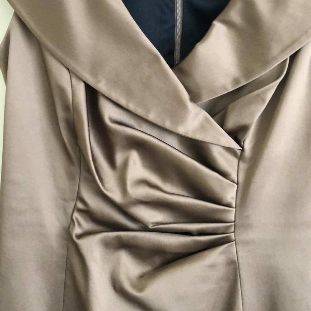 Formal Dress - Picture 3 of 5